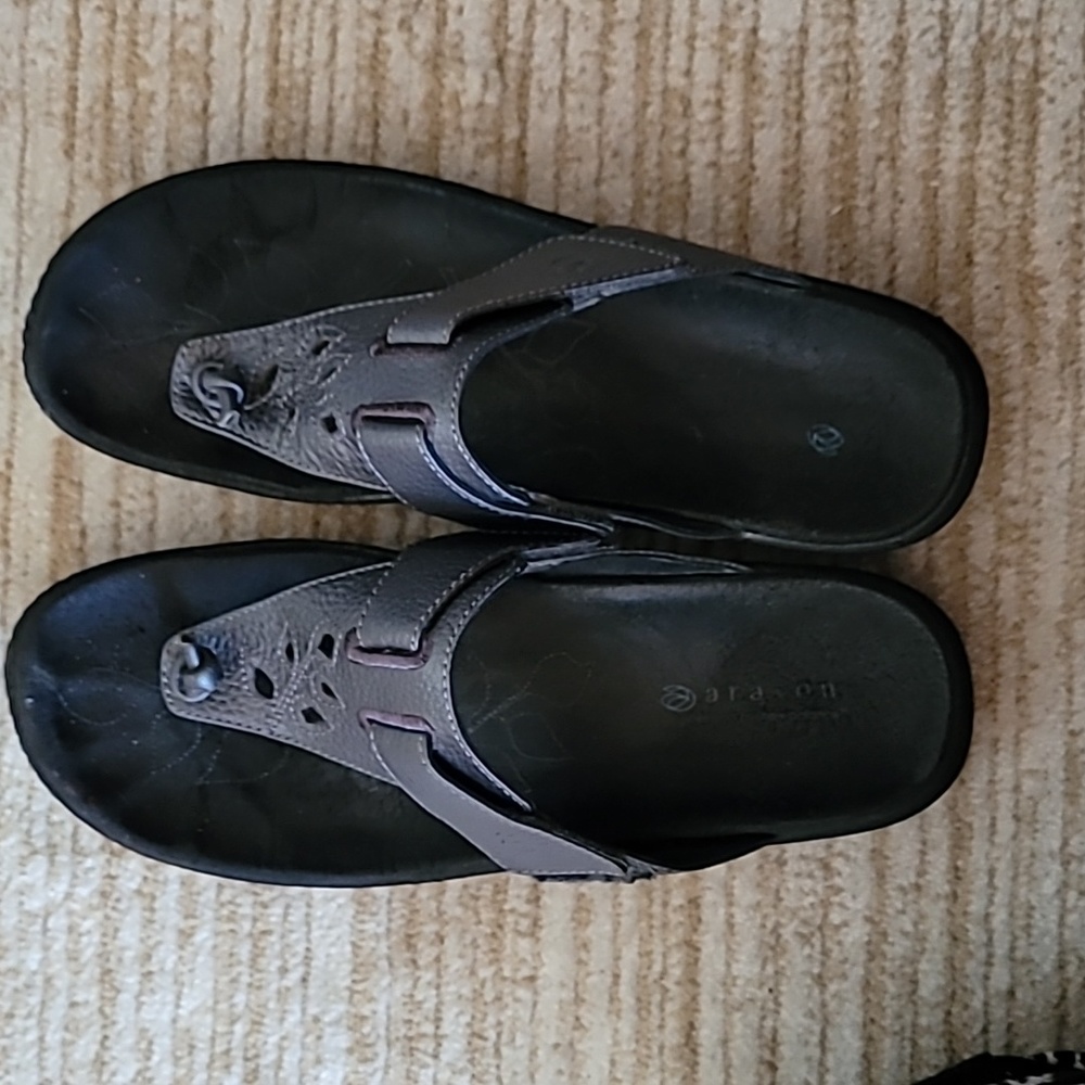 Aravon sandals - Picture 2 of 5